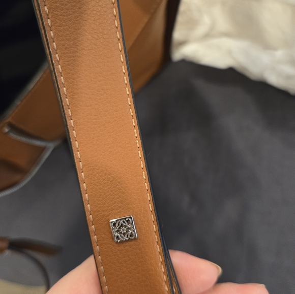 Loewe small hammock in Tan - Picture 3 of 13